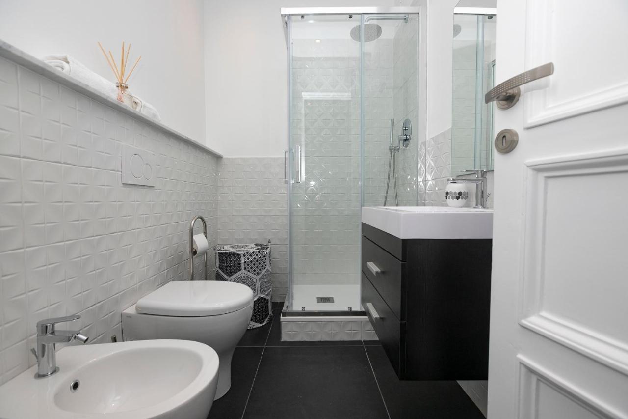 Real Italian Estate - Luxury Black&White Genua Zewnętrze zdjęcie